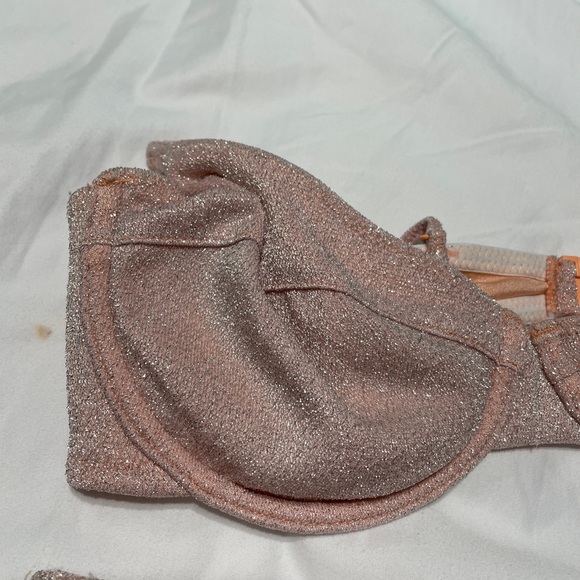 Triangl Bikini - Picture 2 of 7